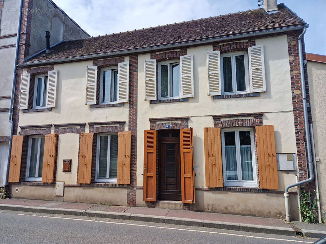 Maison à LA LOUPE