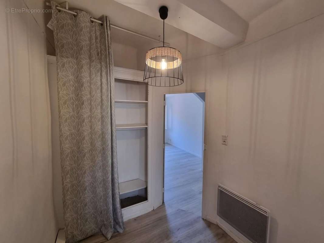 Appartement à COTIGNAC