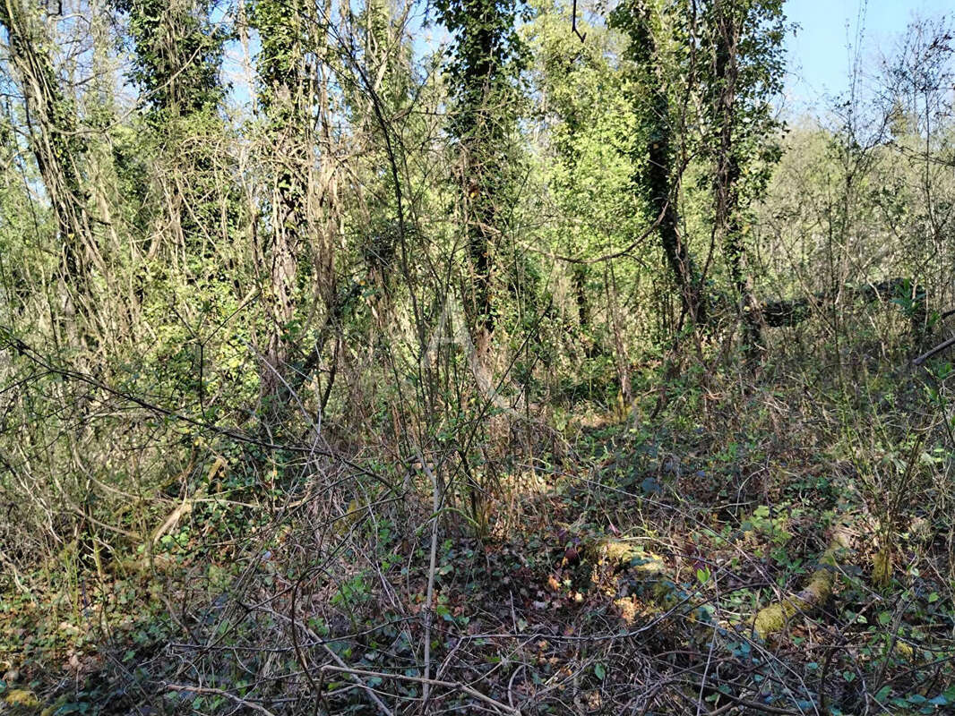 Terrain à FUBLAINES