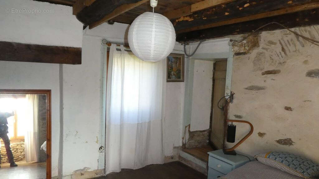Maison à SAINT-BONNET-BRIANCE