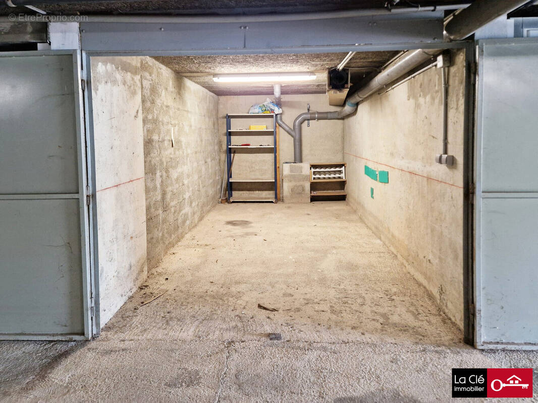 Parking à LE GRAU-DU-ROI