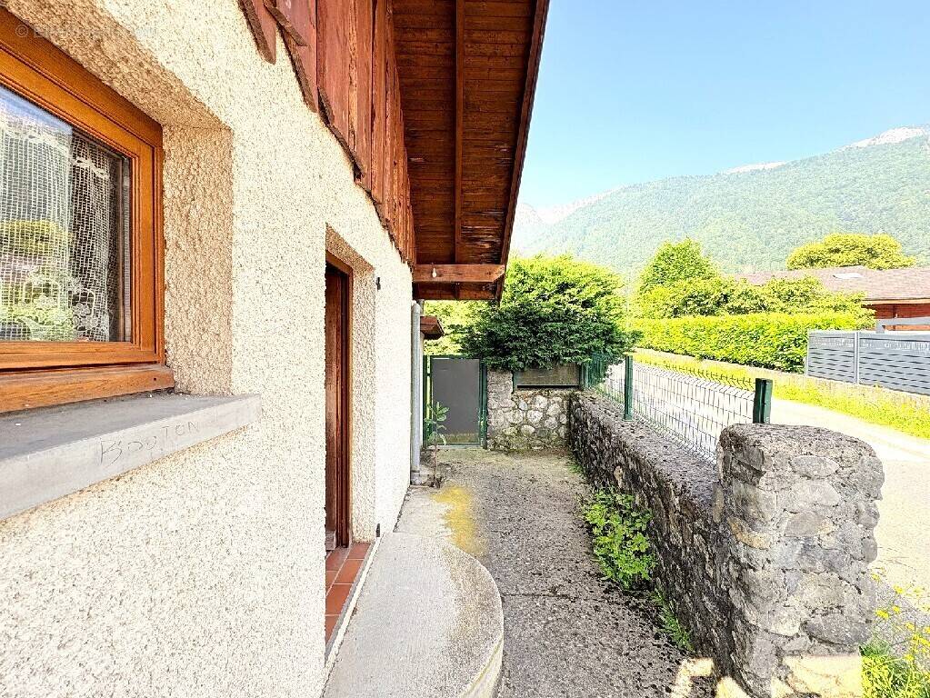 Maison à DOUSSARD
