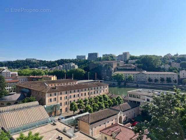 Appartement à LYON-9E
