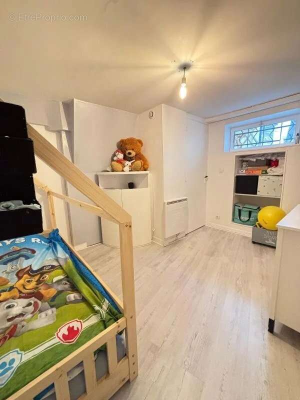 Appartement à BEAUCHAMP