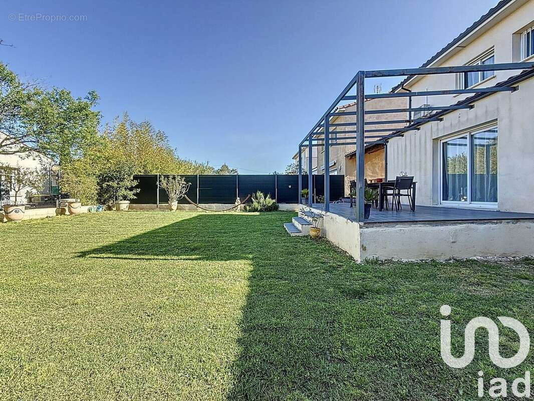 Photo 3 - Maison à REDESSAN