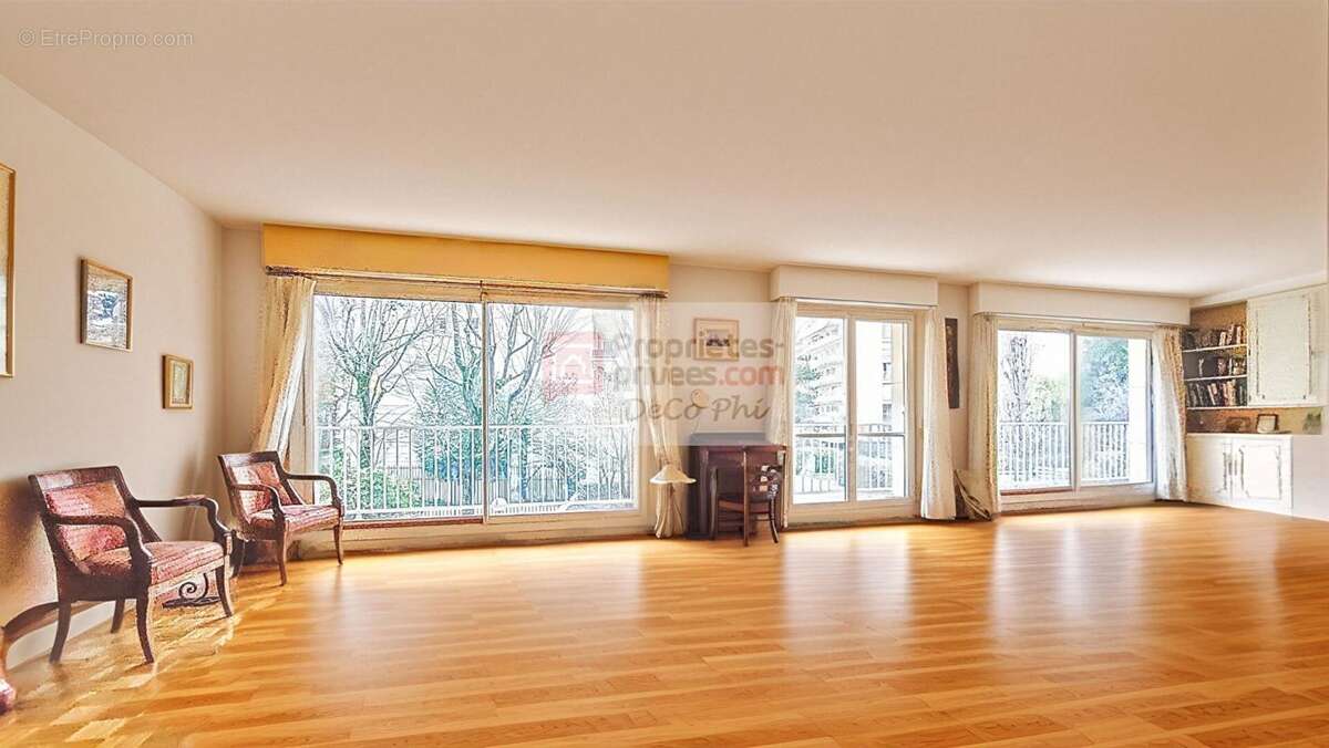 Appartement à VERSAILLES