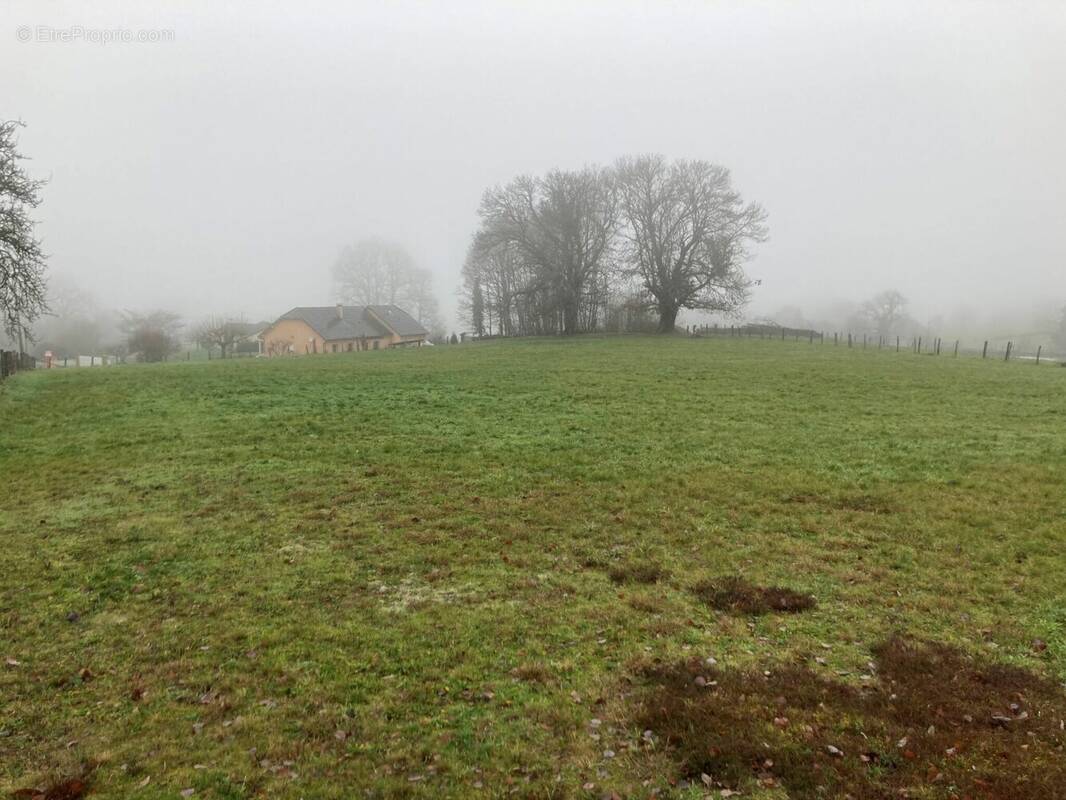 Terrain à SADROC