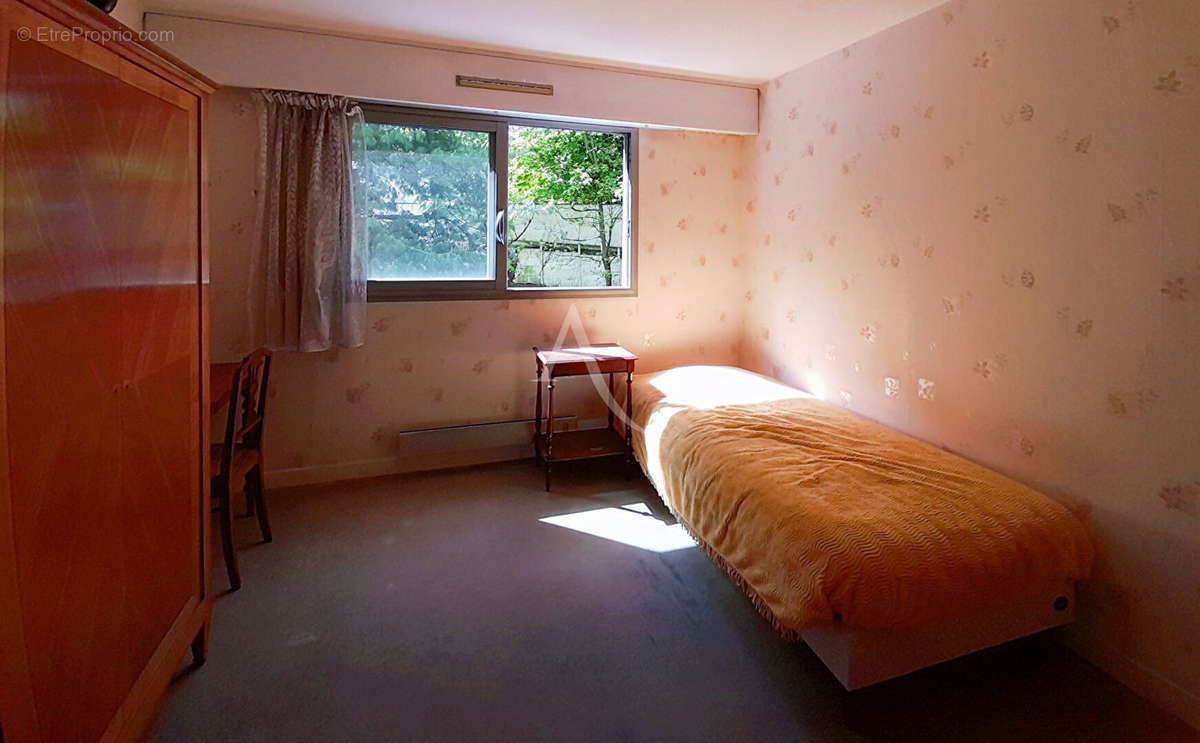 Appartement à SURESNES