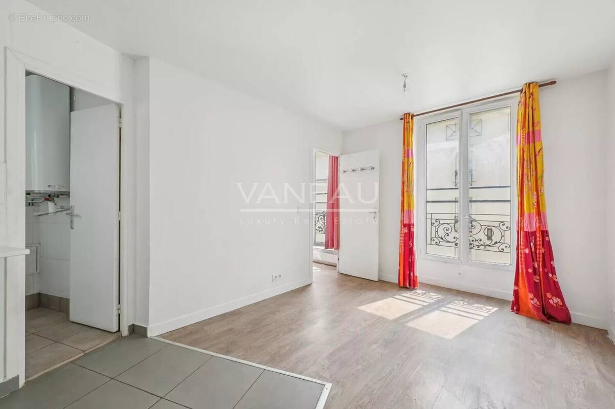 Appartement à PARIS-18E