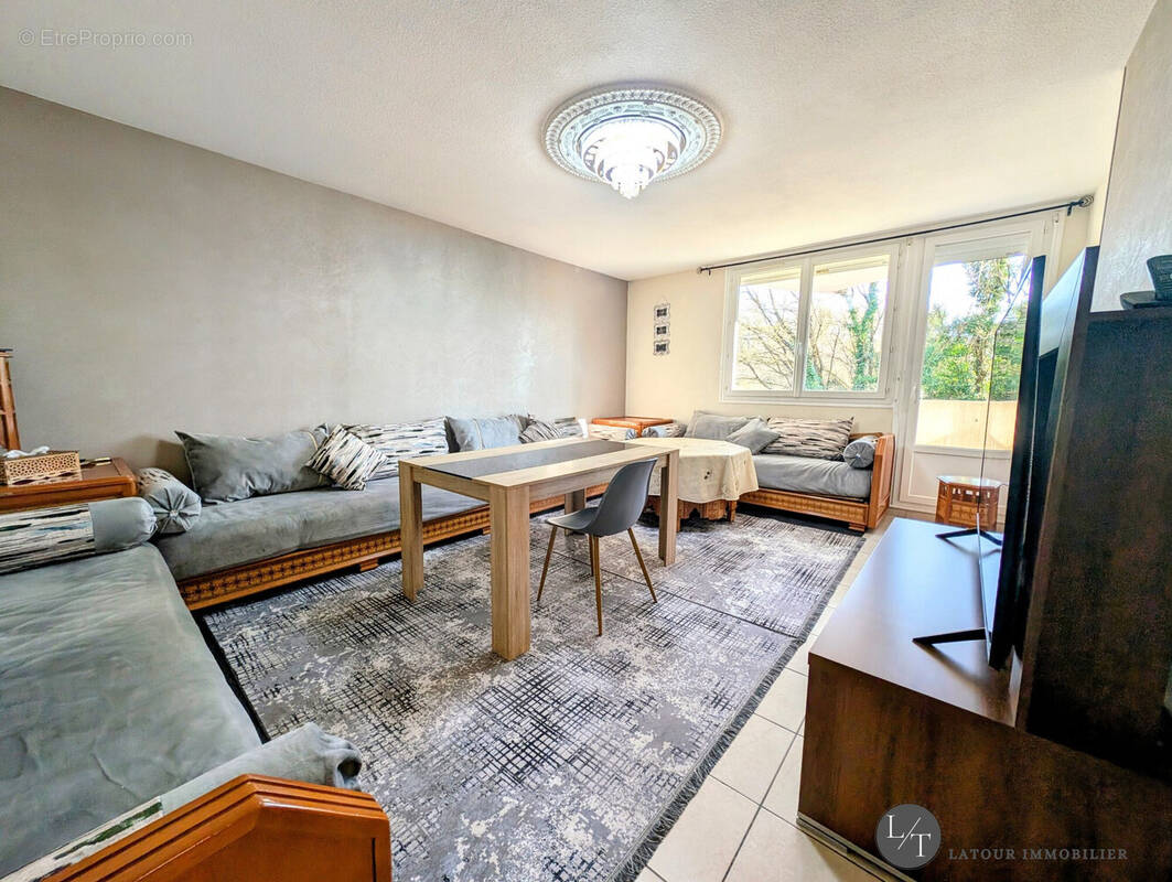 Appartement à VILLEFONTAINE