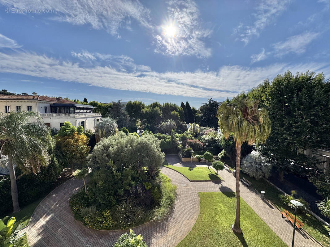 Appartement à HYERES