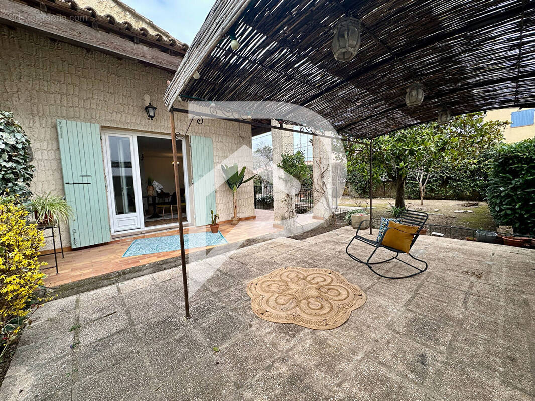 Maison à PERTUIS
