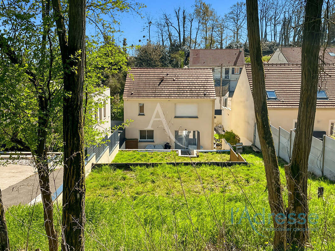 Maison à LINAS