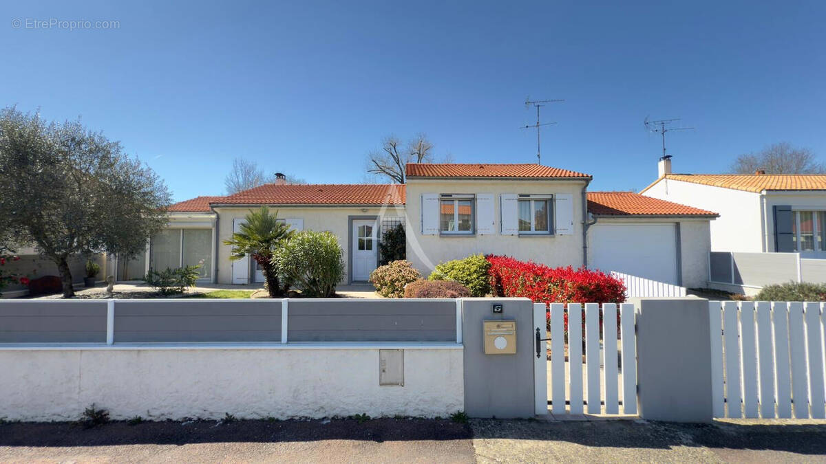 Maison à VENANSAULT