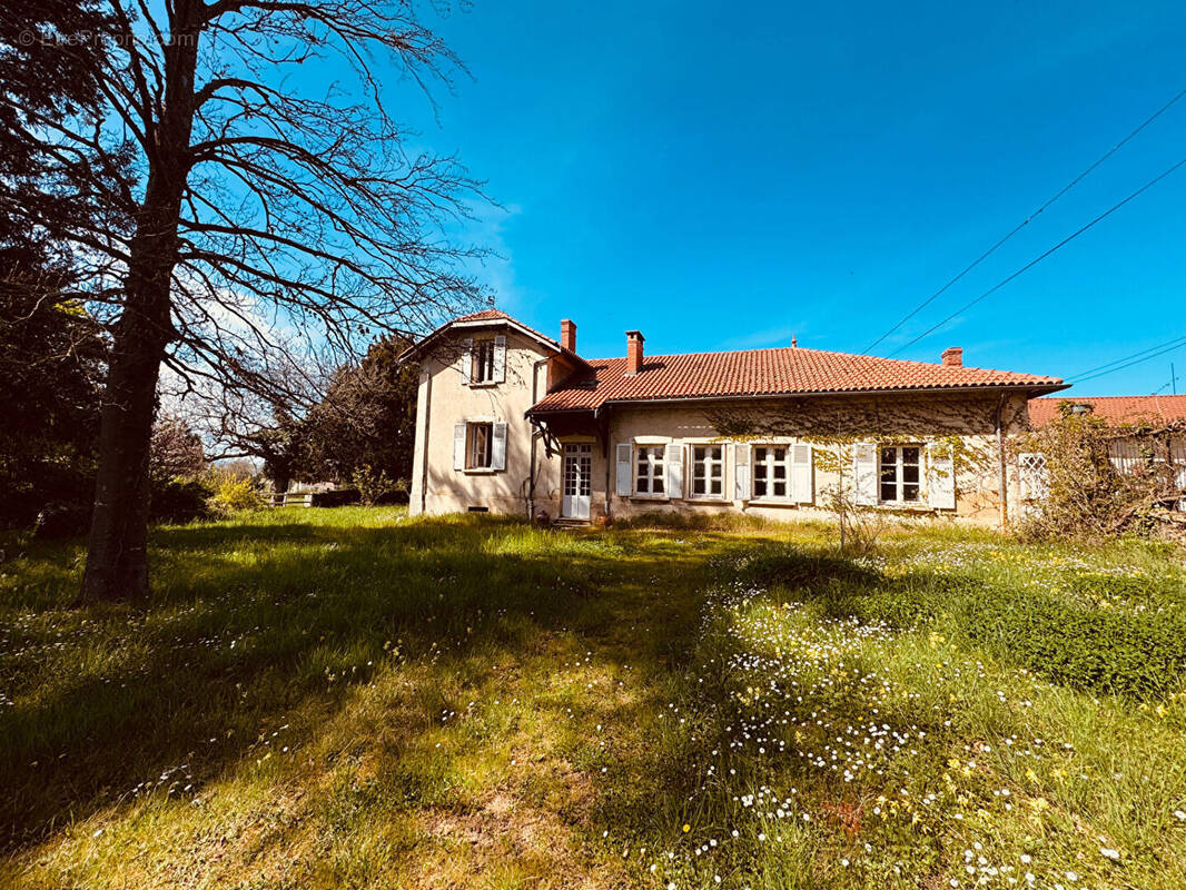 Maison à PERREUX