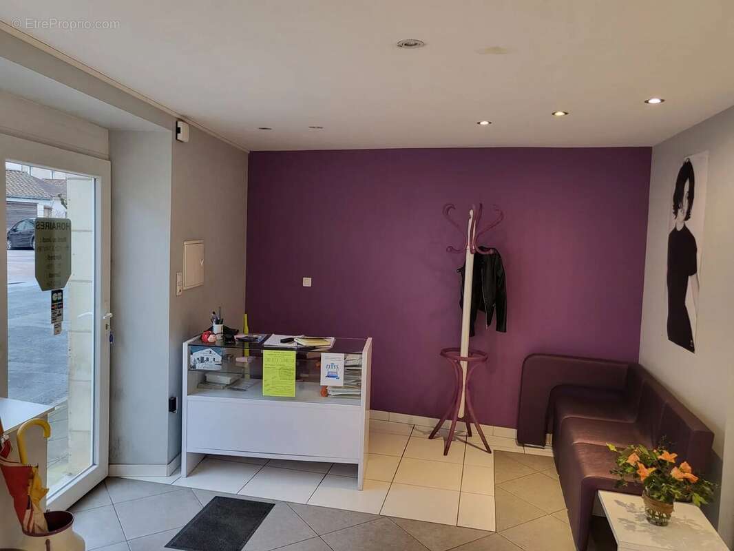 Appartement à JAVERLHAC-ET-LA-CHAPELLE-SAINT-ROBERT
