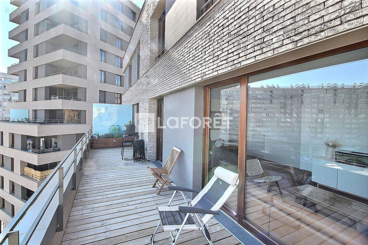Appartement à GENNEVILLIERS