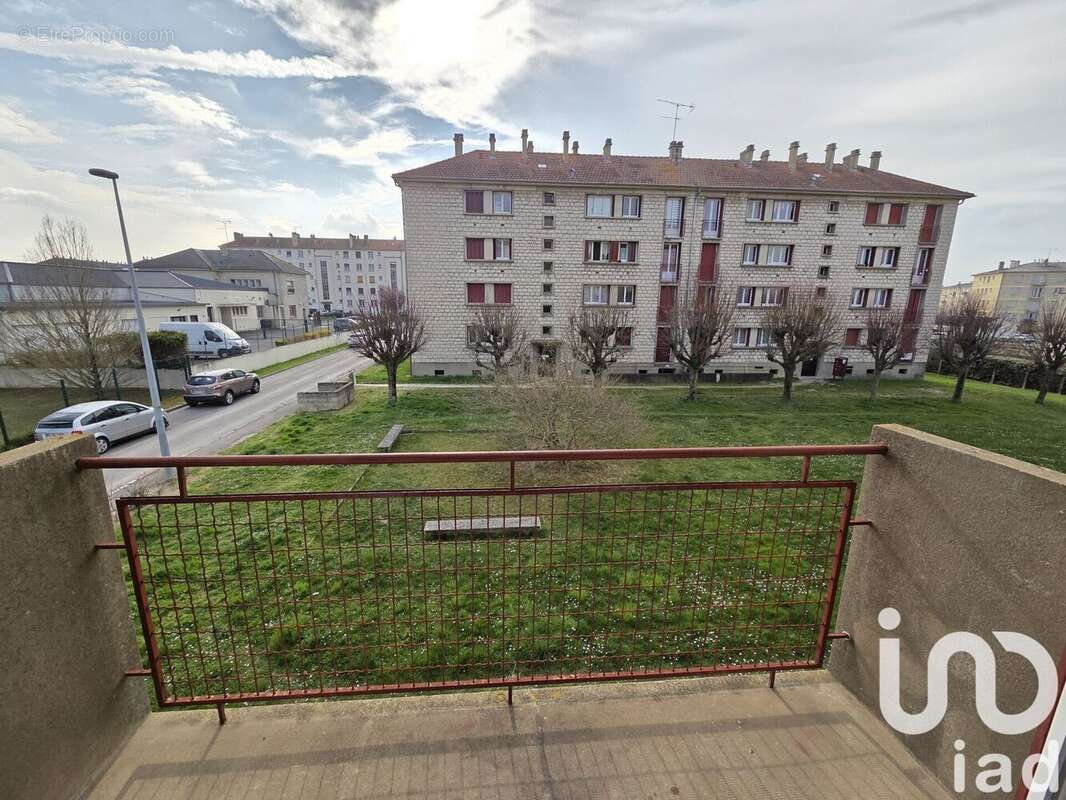 Photo 9 - Appartement à LA CHAPELLE-SAINT-LUC