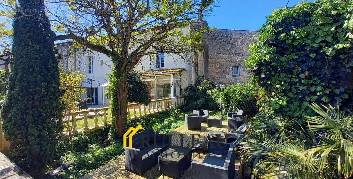 Maison à BLAYE