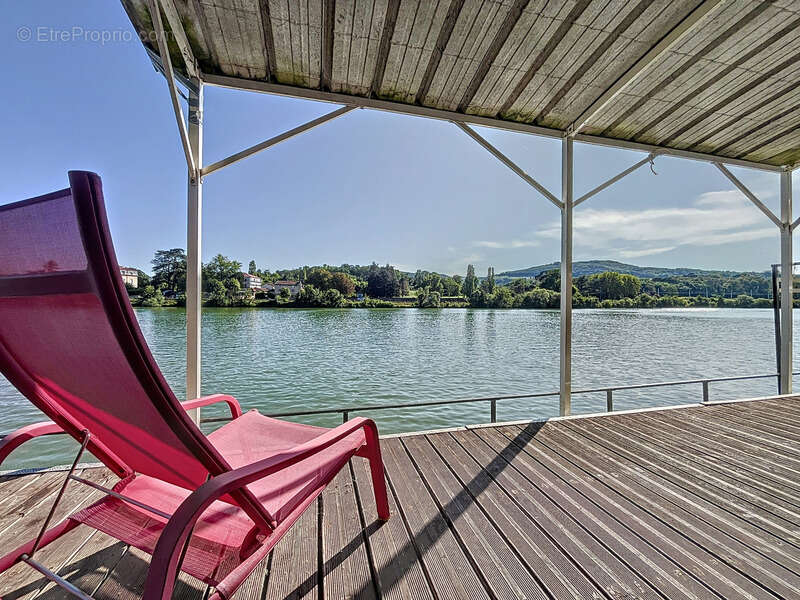 Autre à NEUVILLE-SUR-SAONE
