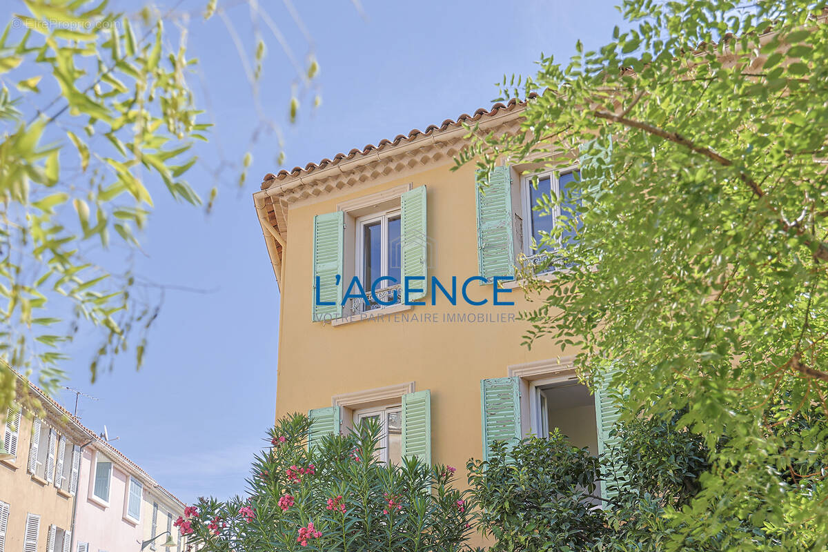 Appartement à HYERES