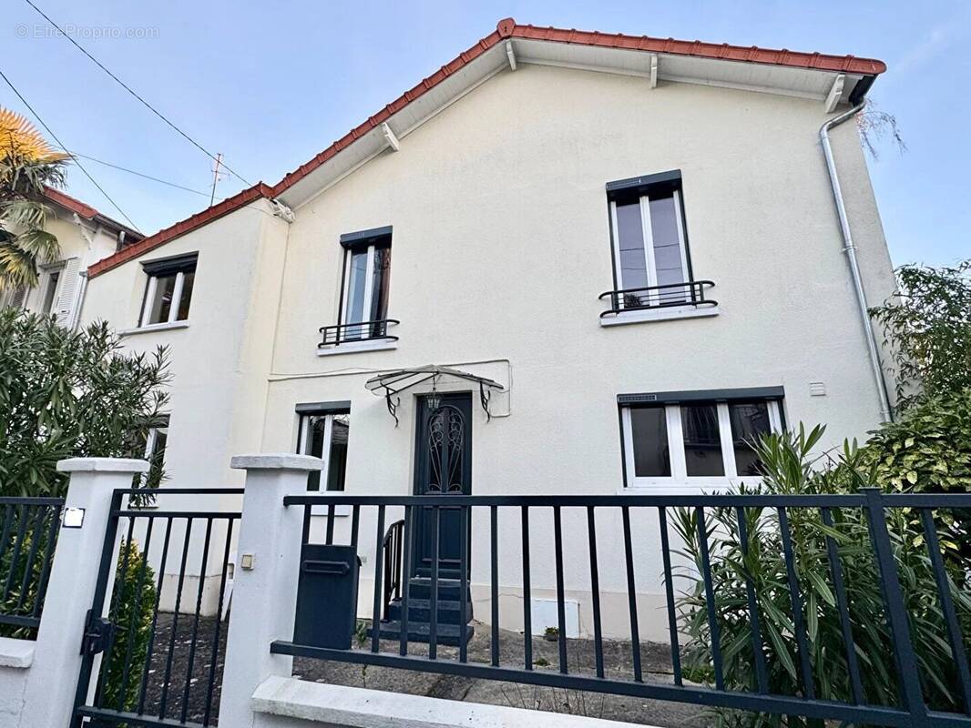 Maison à BOIS-COLOMBES