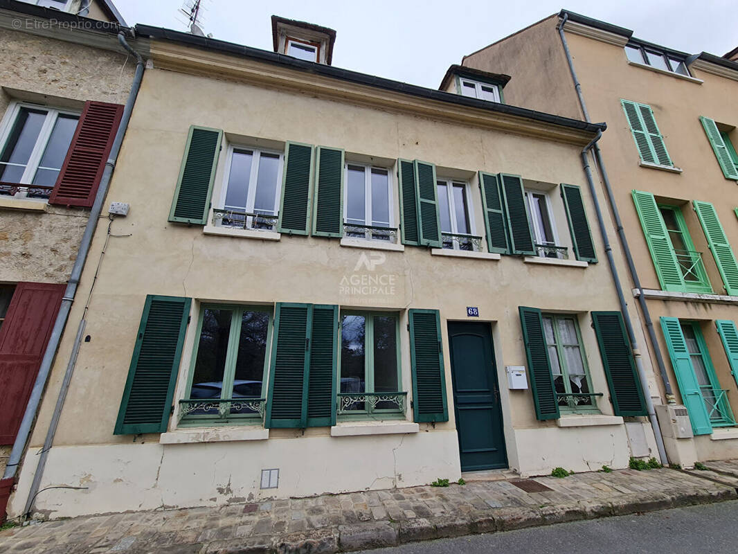 Maison à PONTOISE