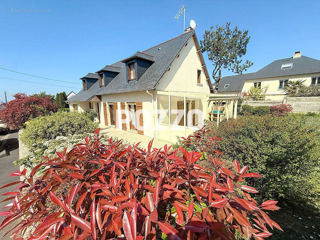 Maison à SAINT-PAIR-SUR-MER