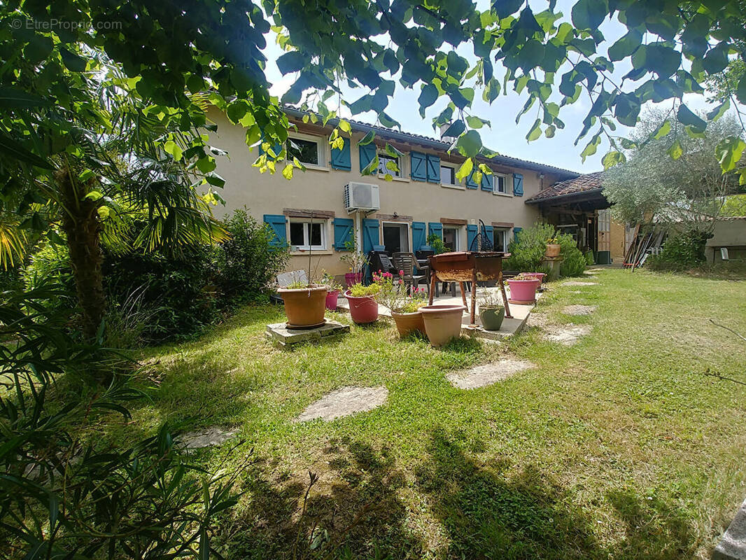 Maison à CAUSSADE