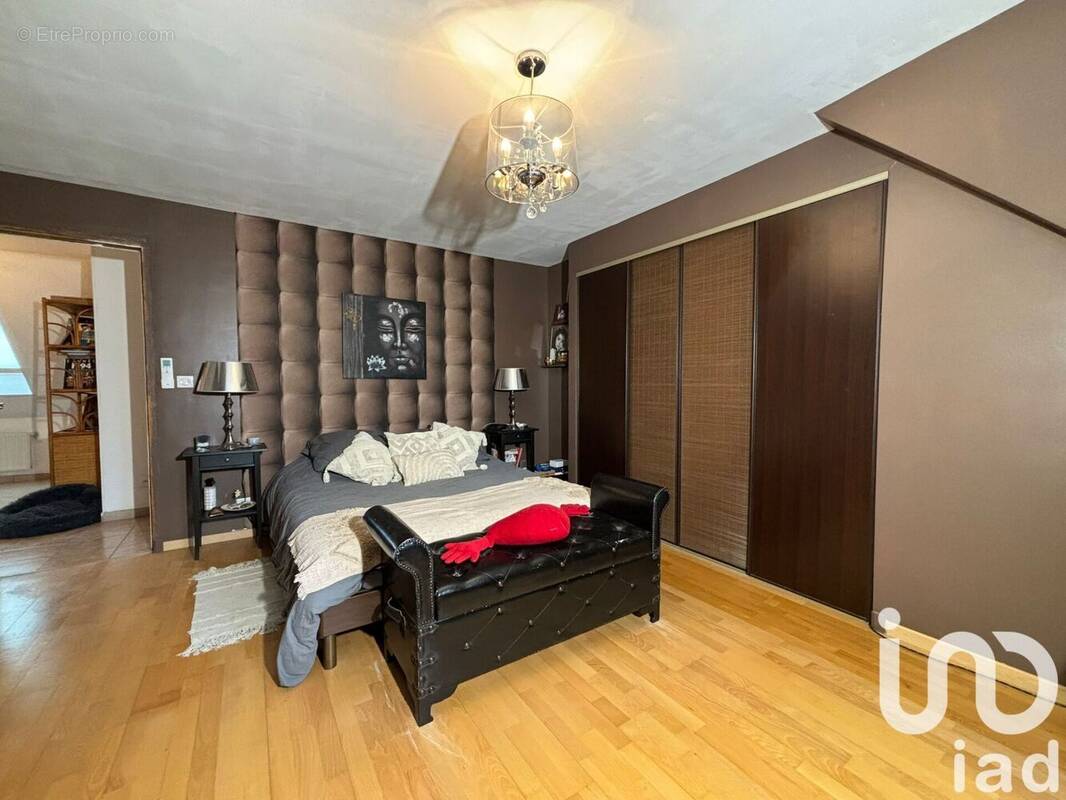 Photo 1 - Maison à VILLIERS-SUR-MARNE