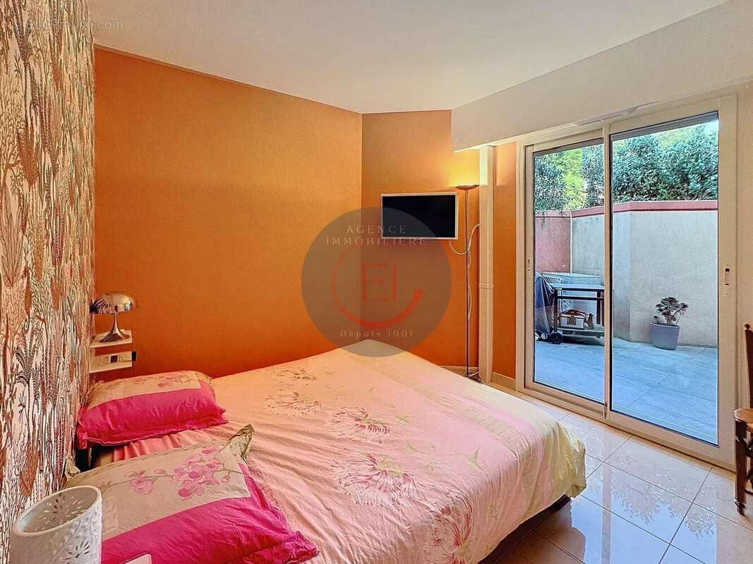 Appartement à MANDELIEU-LA-NAPOULE