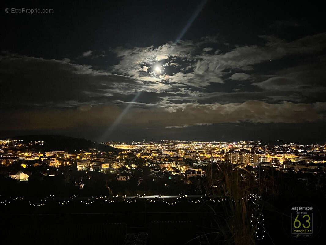 Maison à CLERMONT-FERRAND