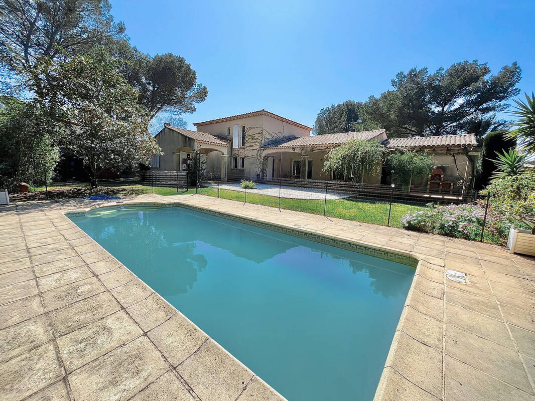 Maison à FREJUS