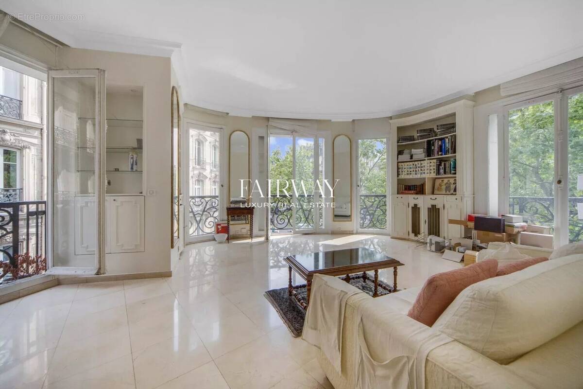 Appartement à PARIS-9E