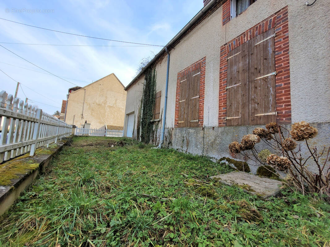 Maison à FLACY