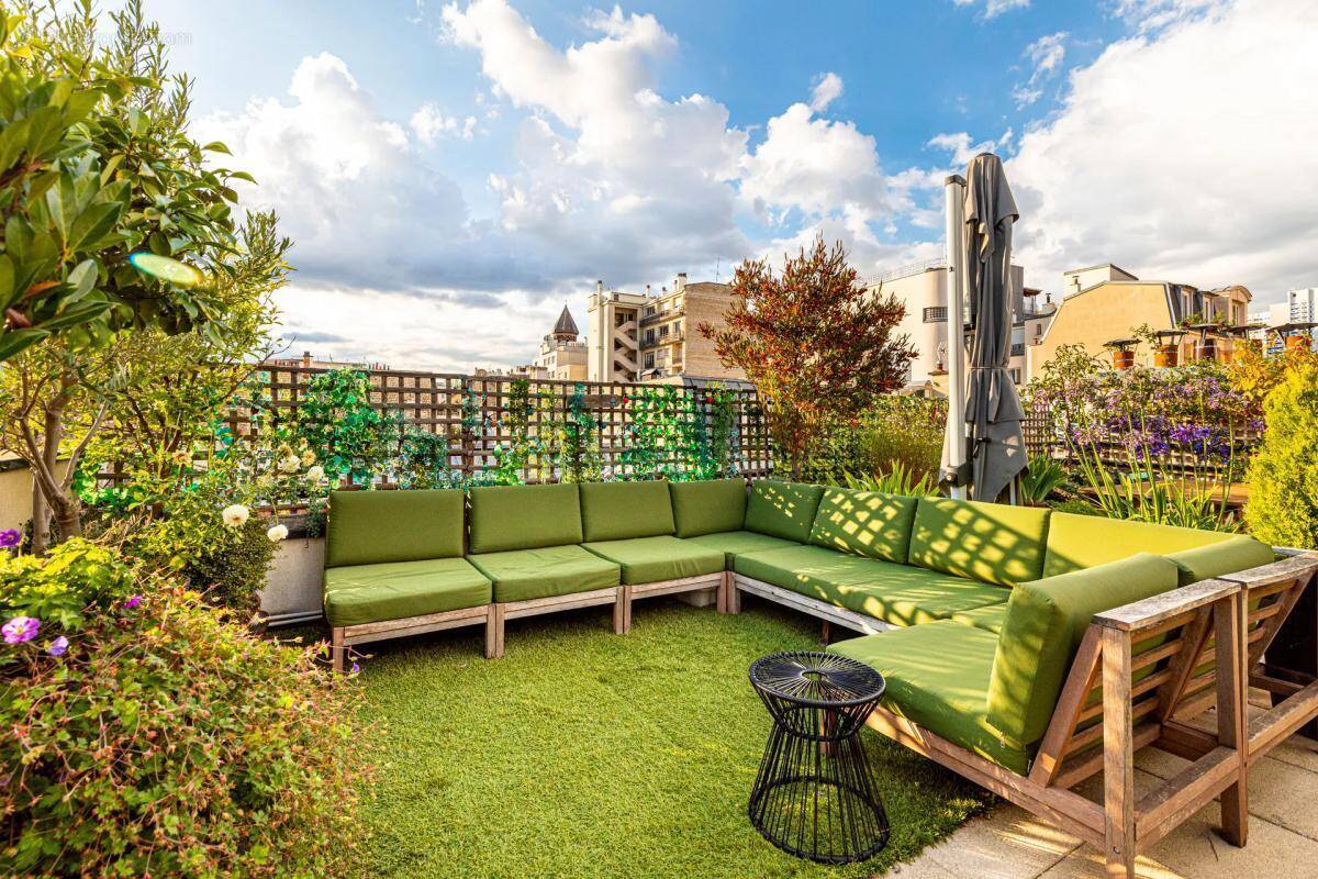 Appartement à PARIS-15E