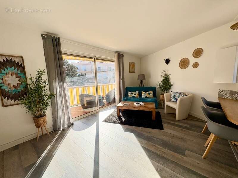 Appartement à SAINT-RAPHAEL