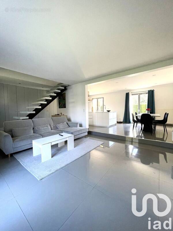 Photo 1 - Maison à MAFFLIERS