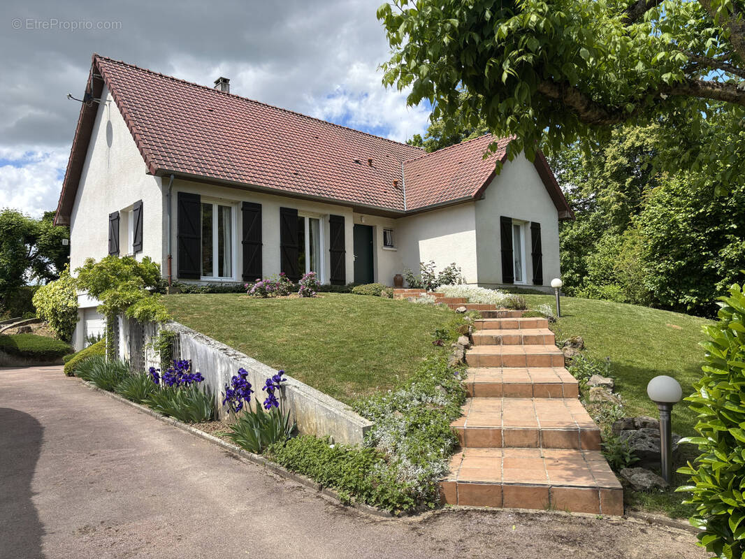 Maison à VIGNACOURT
