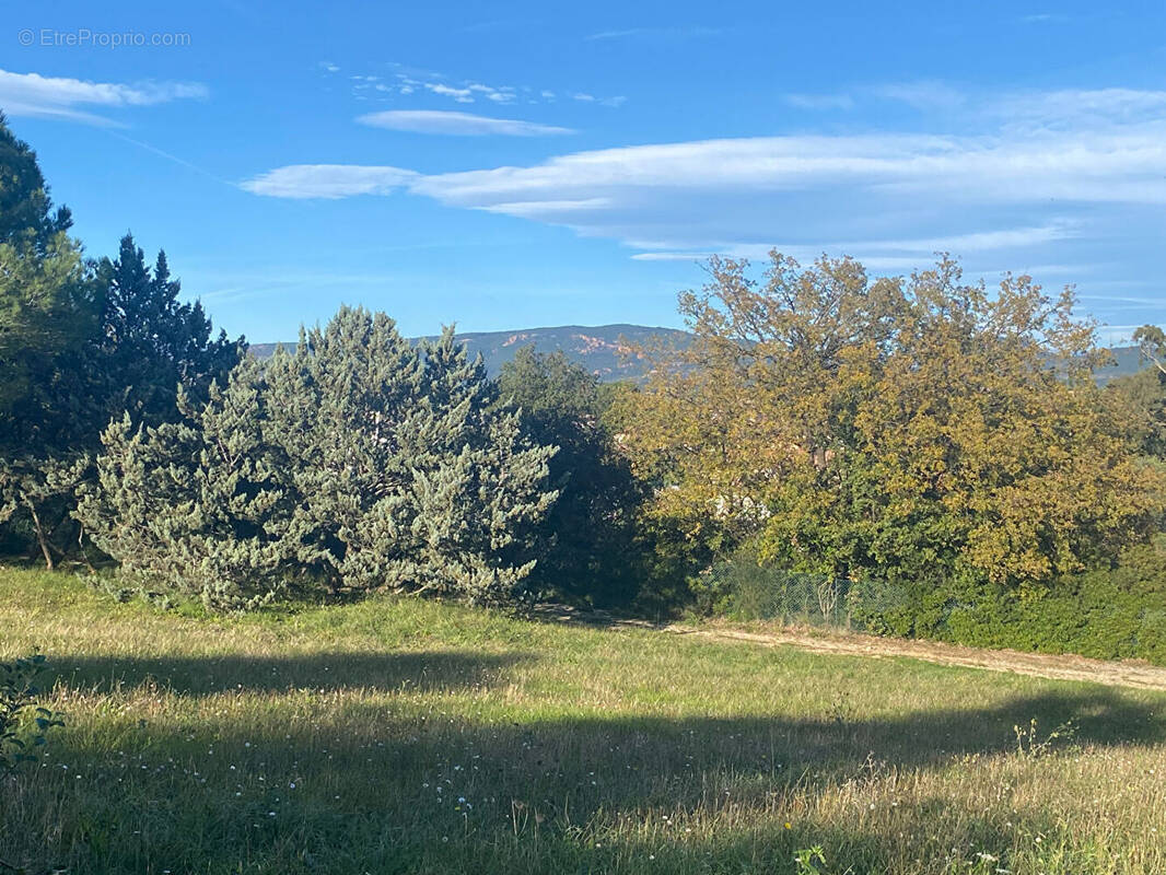 Terrain à ROQUEBRUNE-SUR-ARGENS