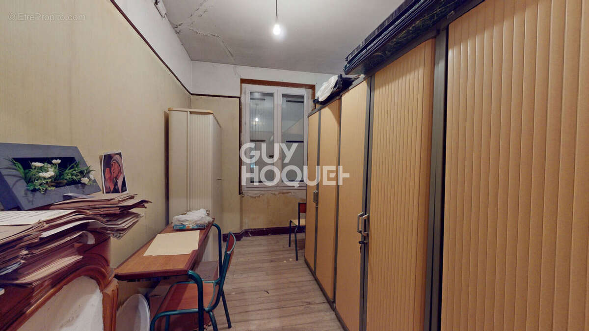 Appartement à BRUYERES-LE-CHATEL
