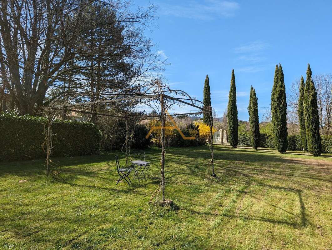 Maison à DIEULEFIT