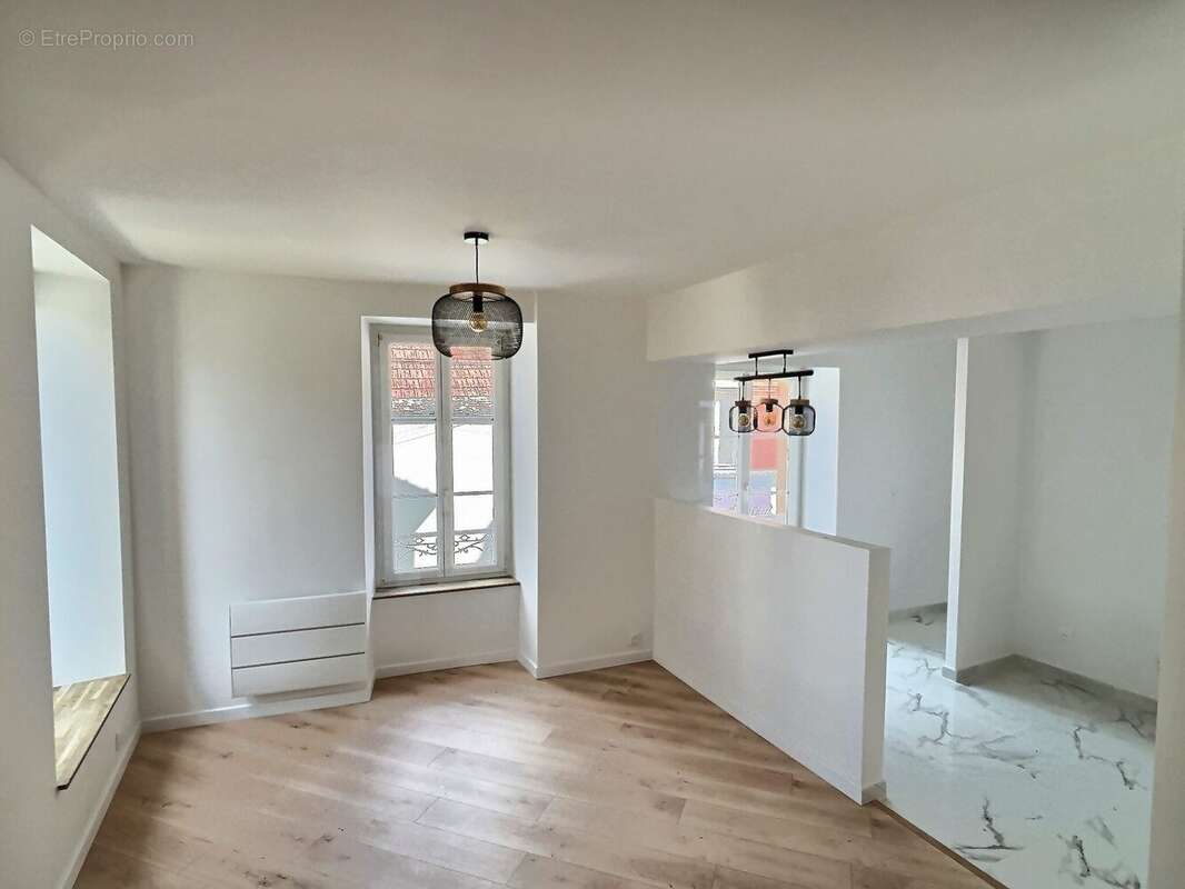 Appartement à DAMPMART