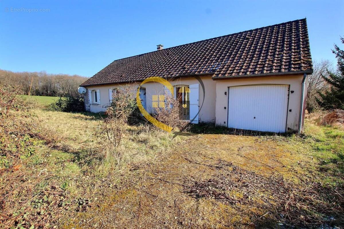 Maison à IVOY-LE-PRE