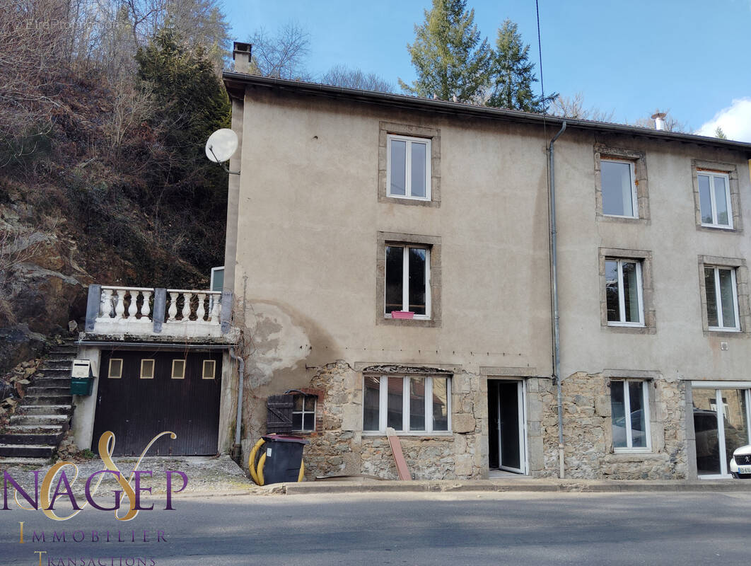 Maison à THIERS