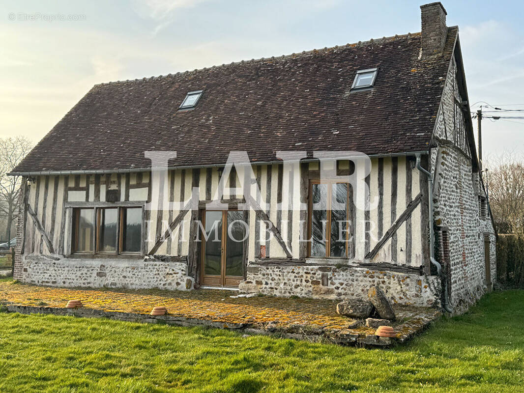 Maison à MOULINS-LA-MARCHE