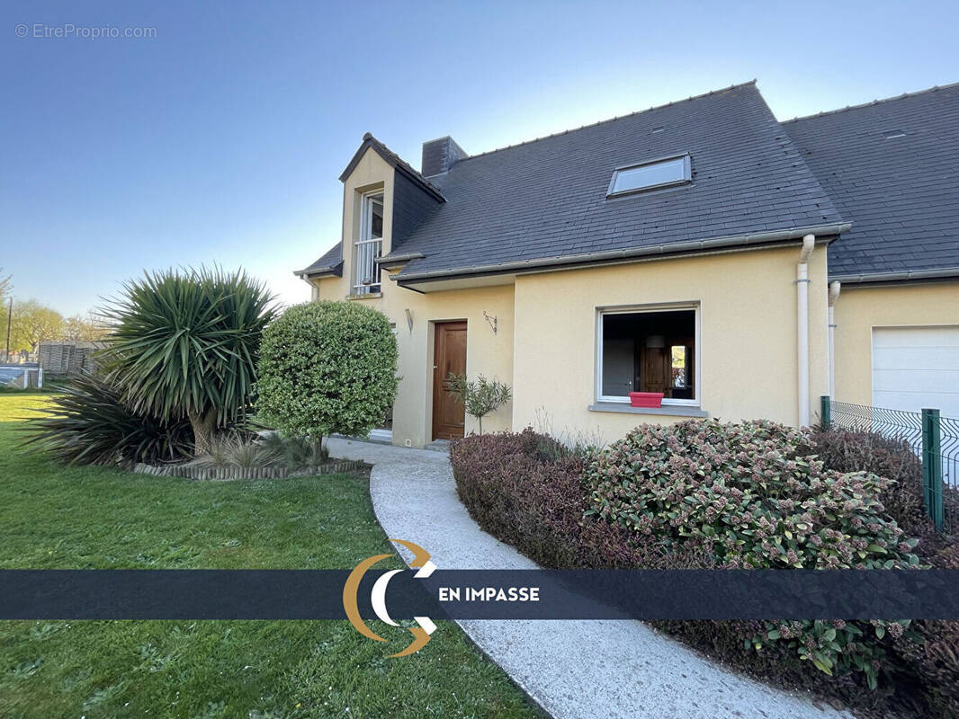 Maison à SENS-DE-BRETAGNE