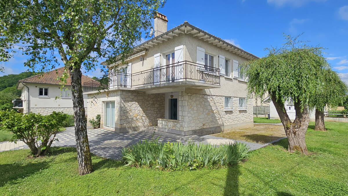 Maison à ALTILLAC
