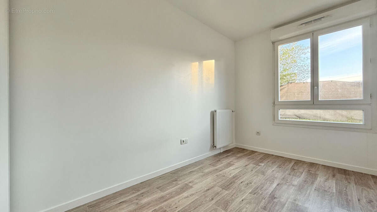 Appartement à CORBEIL-ESSONNES