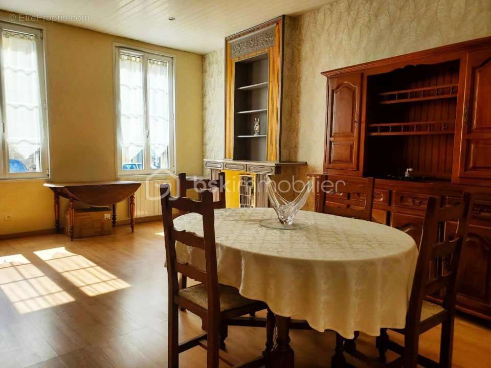 Maison à CASTILLON-LA-BATAILLE